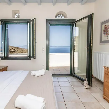 Mileia Tinos Villa *